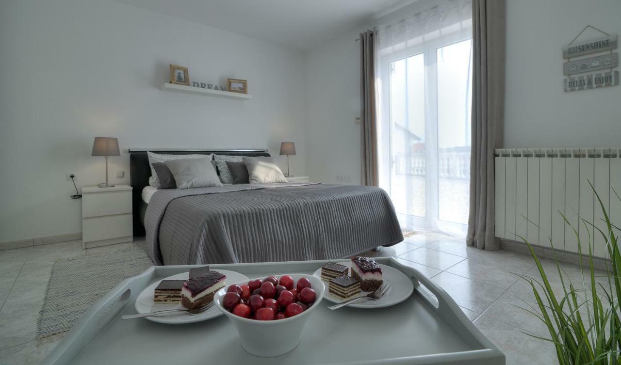 Apartment Barbara Senj  Luaran gambar