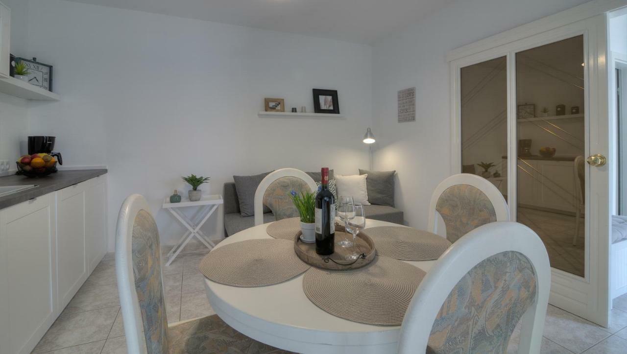 Apartment Barbara Senj  Luaran gambar